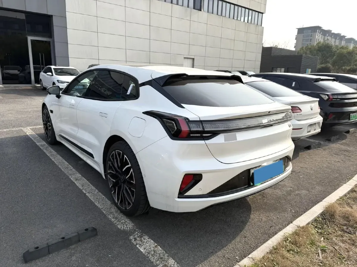 2025 Zeekr 001 BEV 100KWH,autocango,china used car exporter,china ev exporter,chinese used car exporter,chinese used ev exporter