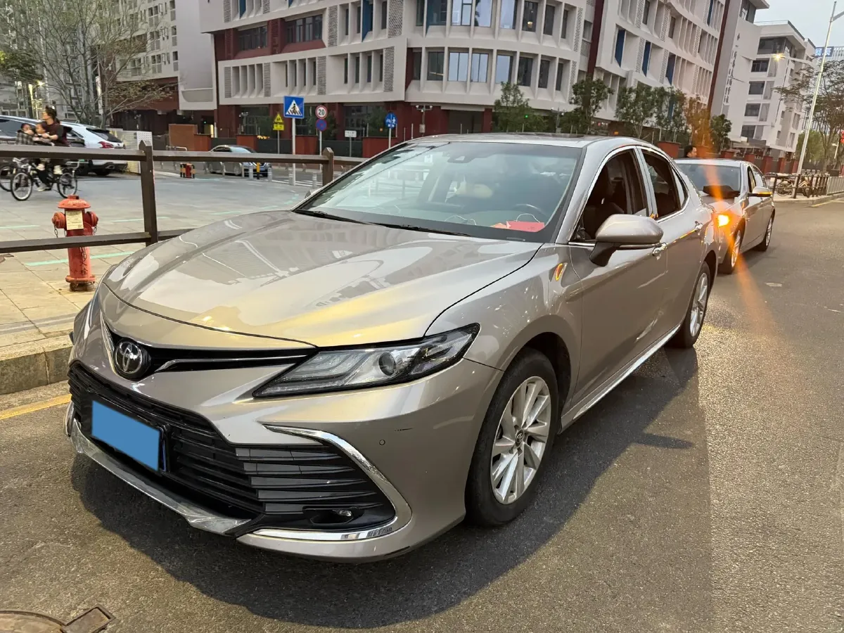 2023 Toyota Camry 2.0L 177HP L4 CVT,autocango,china used car exporter,china ev exporter,chinese used car exporter,chinese used ev exporter