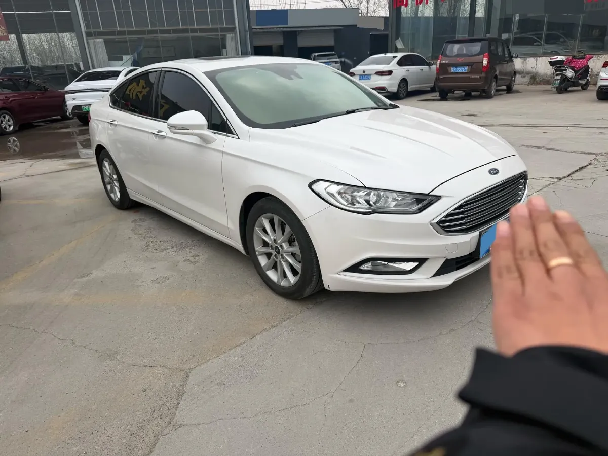2018 Ford Mondeo 2.0T 204HP L4 6AT,autocango,china used car exporter,china ev exporter,chinese used car exporter,chinese used ev exporter