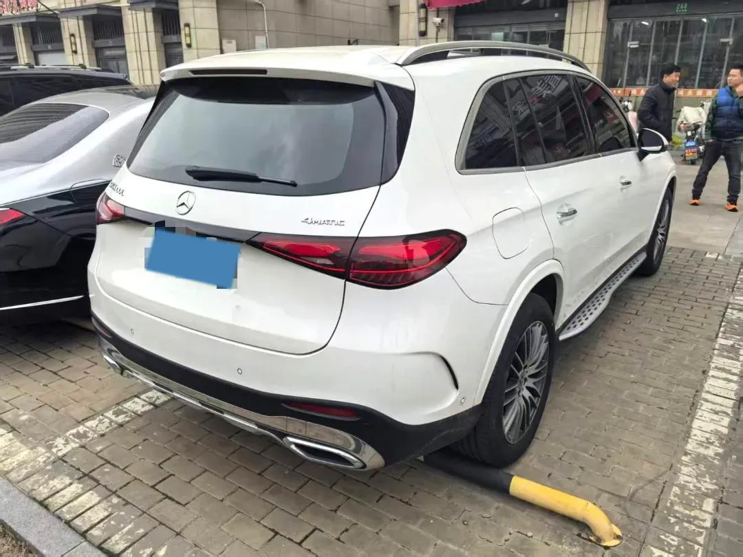 2023 Mercedes-Benz GLC Class 2.0T 258HP L4 9AT,autocango,china used car exporter,china ev exporter,chinese used car exporter,chinese used ev exporter