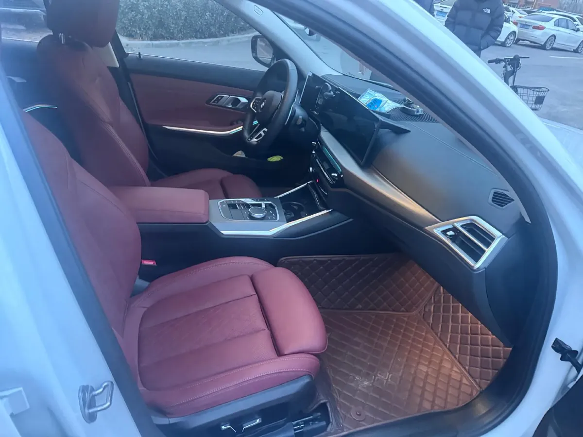 2025 BMW 3 Series 2.0T 184HP L4 8AT,autocango,china used car exporter,china ev exporter,chinese used car exporter,chinese used ev exporter