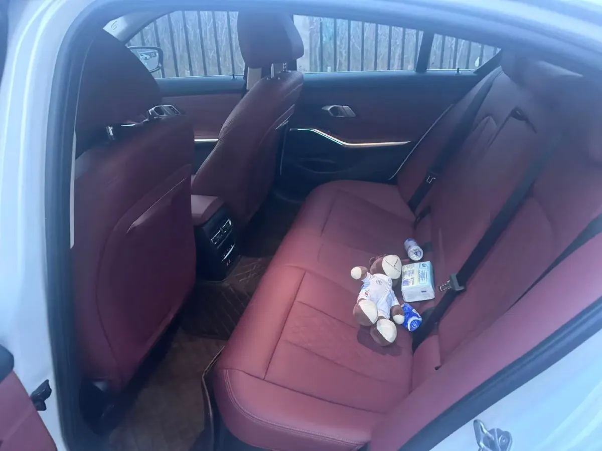 2025 BMW 3 Series 2.0T 184HP L4 8AT,autocango,china used car exporter,china ev exporter,chinese used car exporter,chinese used ev exporter