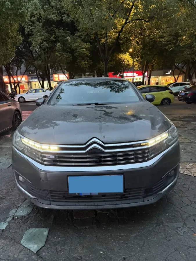 2017 Citroen C6 1.6T 167HP L4 6AT,autocango,china used car exporter,china ev exporter,chinese used car exporter,chinese used ev exporter