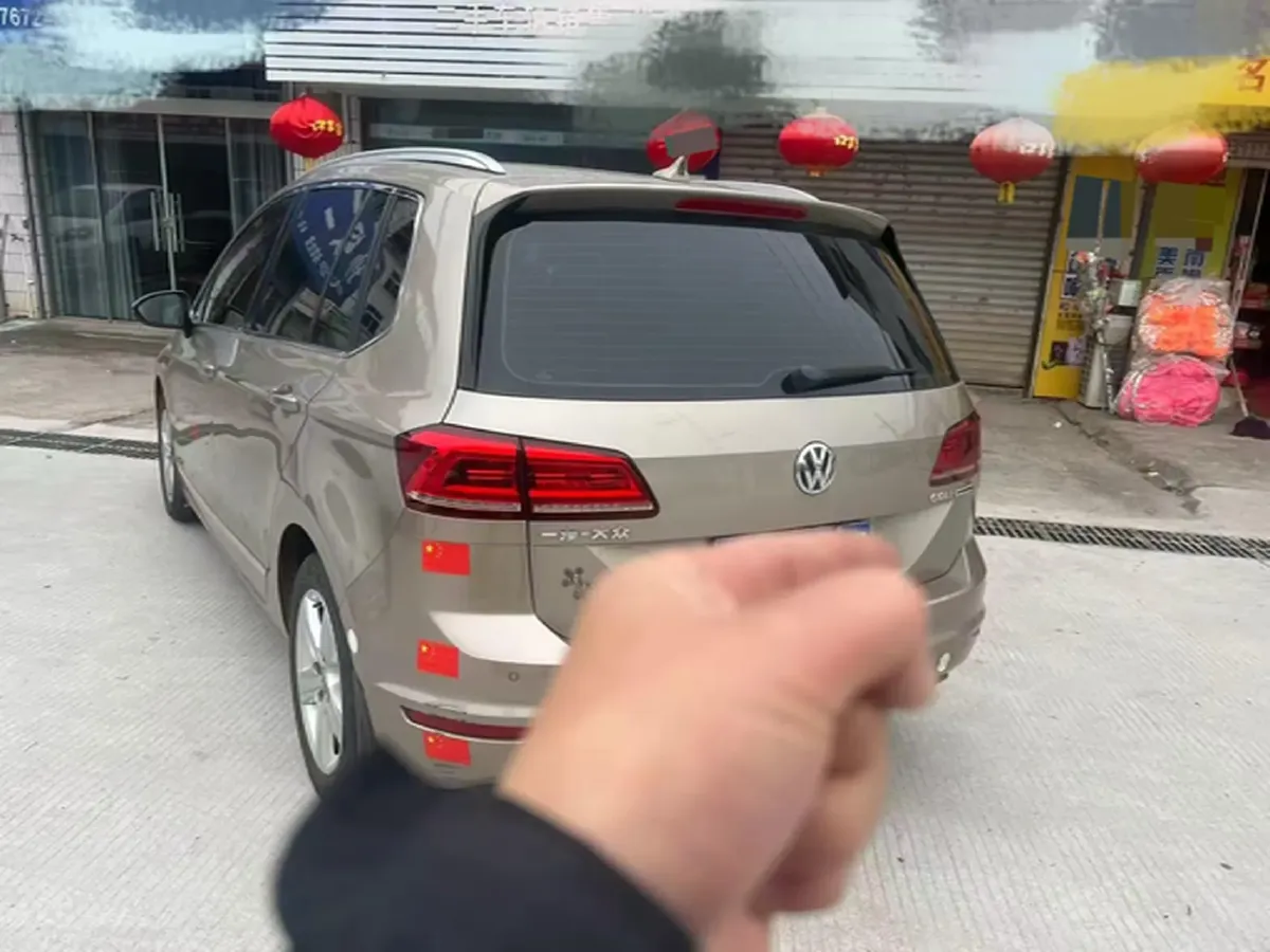 2018 Volkswagen Golf Sportsvan 1.6L 110HP L4 6AT,autocango,china used car exporter,china ev exporter,chinese used car exporter,chinese used ev exporter