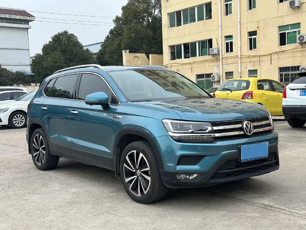 2019 MINI MINI 1.5T 102HP L3 7DCT,autocango,china used car exporter,china ev exporter,chinese used car exporter,chinese used ev exporter