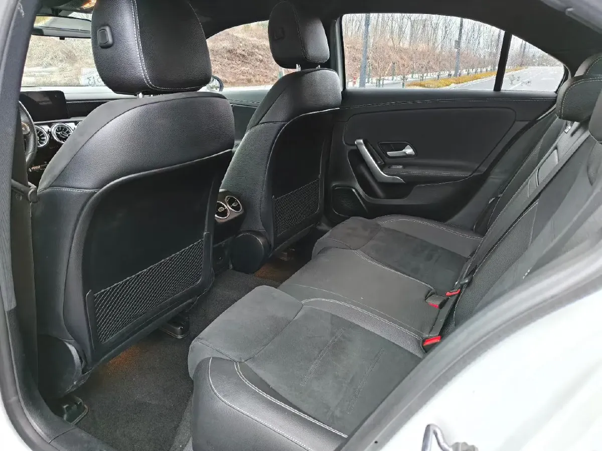 2023 Mercedes-Benz A Class 1.3T 163HP L4 7DCT,autocango,china used car exporter,china ev exporter,chinese used car exporter,chinese used ev exporter