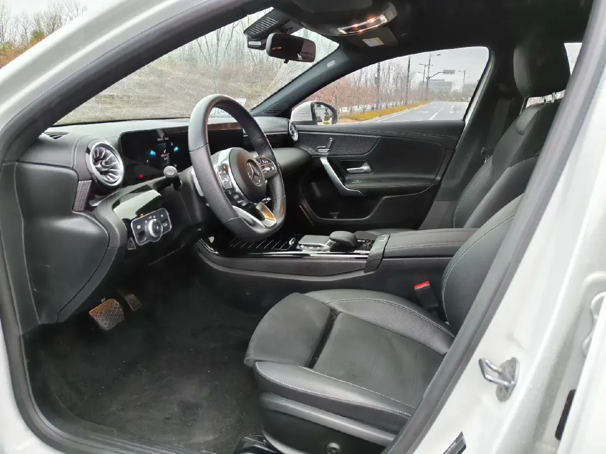 2023 Mercedes-Benz A Class 1.3T 163HP L4 7DCT,autocango,china used car exporter,china ev exporter,chinese used car exporter,chinese used ev exporter
