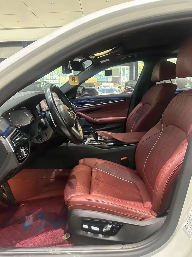 2021 BMW 5 Series 2.0T 252HP L4 8AT,autocango,china used car exporter,china ev exporter,chinese used car exporter,chinese used ev exporter