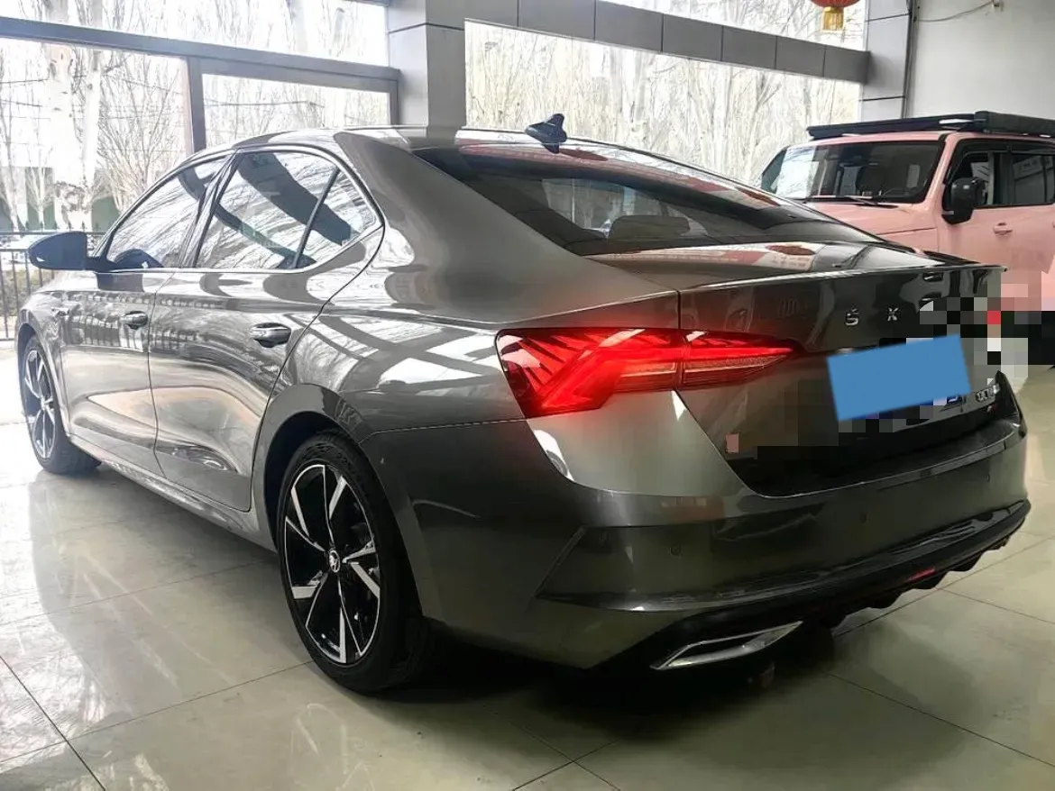 2022 Skoda Octavia 1.4T 150HP L4 7DCT,autocango,china used car exporter,china ev exporter,chinese used car exporter,chinese used ev exporter