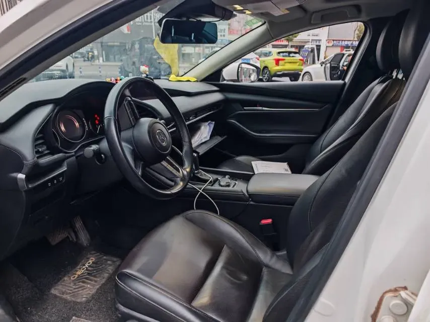 2021 Mazda 3 Axela 1.5L 117HP L4 6AT,autocango,china used car exporter,china ev exporter,chinese used car exporter,chinese used ev exporter