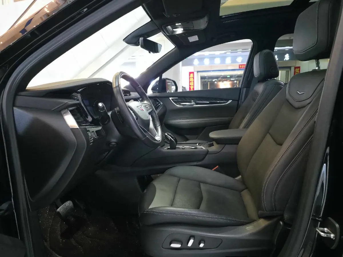 2022 Cadillac XT6 2.0T 237HP L4 9AT,autocango,china used car exporter,china ev exporter,chinese used car exporter,chinese used ev exporter