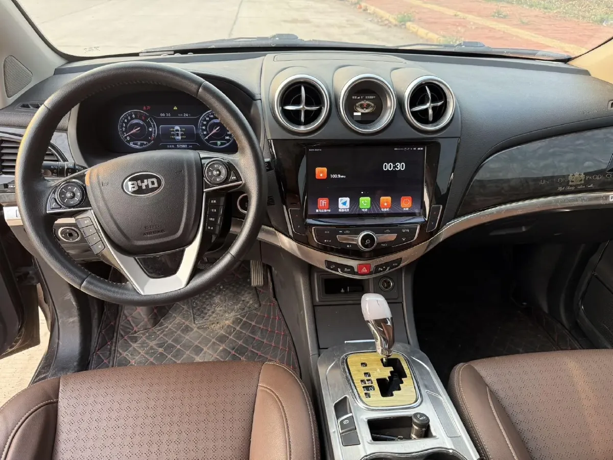 2017 BYD S7 2.0T 205HP L4 6DCT,autocango,china used car exporter,china ev exporter,chinese used car exporter,chinese used ev exporter