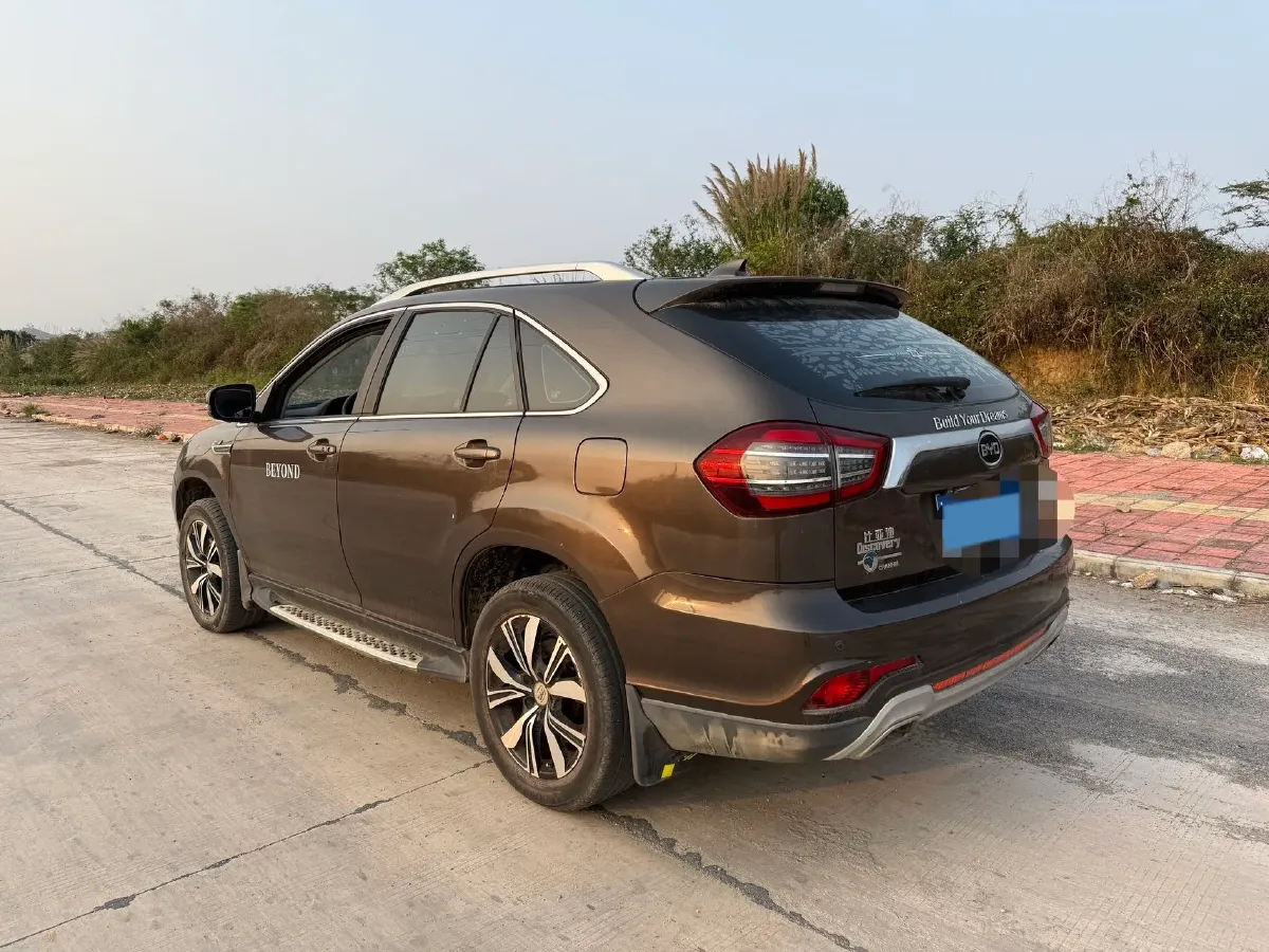 2017 BYD S7 2.0T 205HP L4 6DCT,autocango,china used car exporter,china ev exporter,chinese used car exporter,chinese used ev exporter