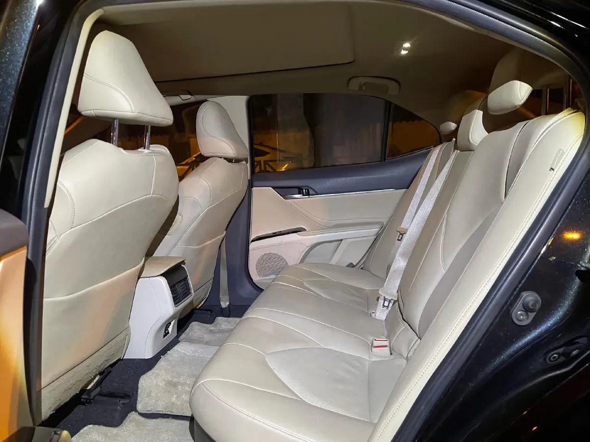 2021 Toyota Camry 2.5L 178HP L4 E-CVT Hybrid,autocango,china used car exporter,china ev exporter,chinese used car exporter,chinese used ev exporter