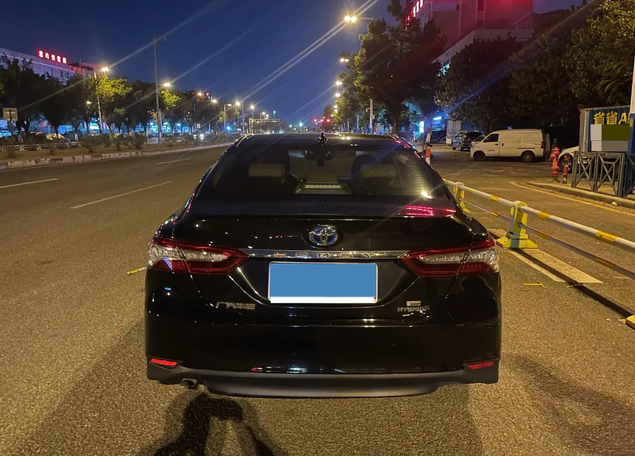 2021 Toyota Camry 2.5L 178HP L4 E-CVT Hybrid,autocango,china used car exporter,china ev exporter,chinese used car exporter,chinese used ev exporter