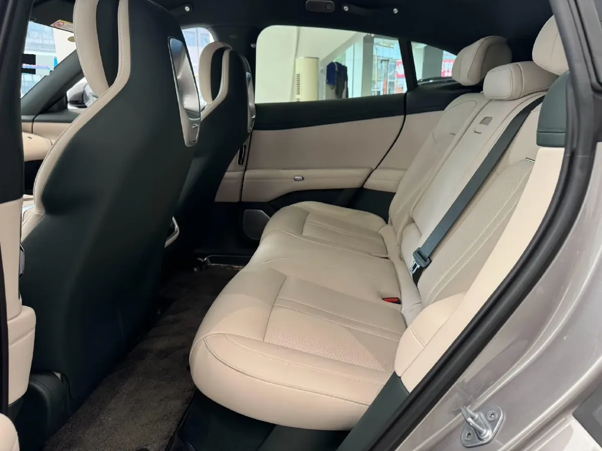 2025 MI YU7 BEV 96.3KWH,autocango,china used car exporter,china ev exporter,chinese used car exporter,chinese used ev exporter