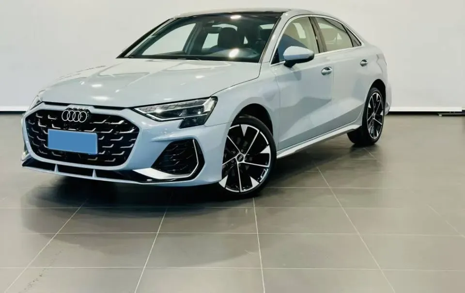 2025 Audi A3 1.5T 160HP L4 7DCT,autocango,china used car exporter,china ev exporter,chinese used car exporter,chinese used ev exporter