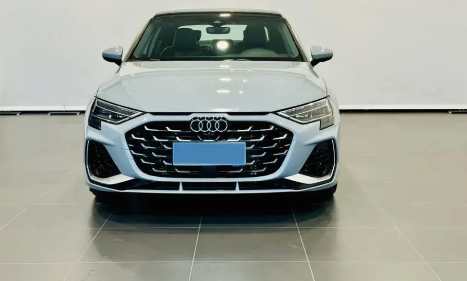 2025 Audi A3 1.5T 160HP L4 7DCT,autocango,china used car exporter,china ev exporter,chinese used car exporter,chinese used ev exporter