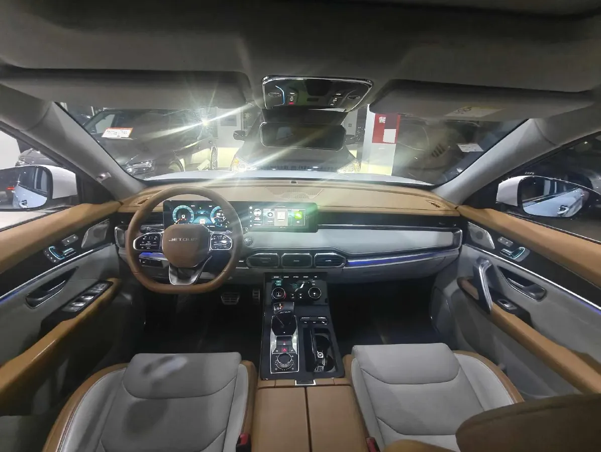 2021 Jetour X70 1.6T 197HP L4 7DCT,autocango,china used car exporter,china ev exporter,chinese used car exporter,chinese used ev exporter