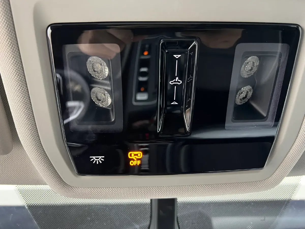 2023 Volkswagen Golf 1.4T 150HP L4 7DCT,autocango,china used car exporter,china ev exporter,chinese used car exporter,chinese used ev exporter