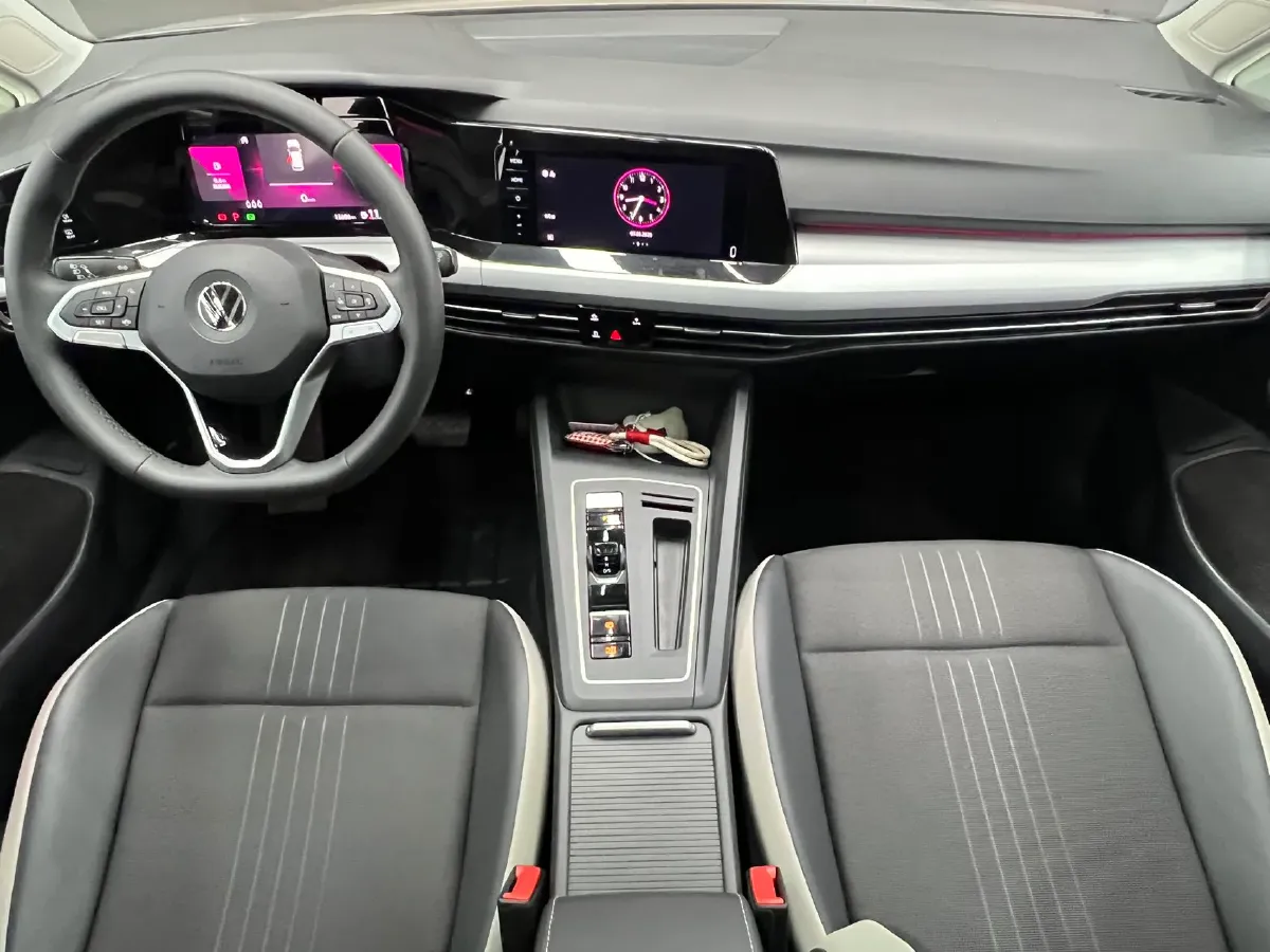 2023 Volkswagen Golf 1.4T 150HP L4 7DCT,autocango,china used car exporter,china ev exporter,chinese used car exporter,chinese used ev exporter