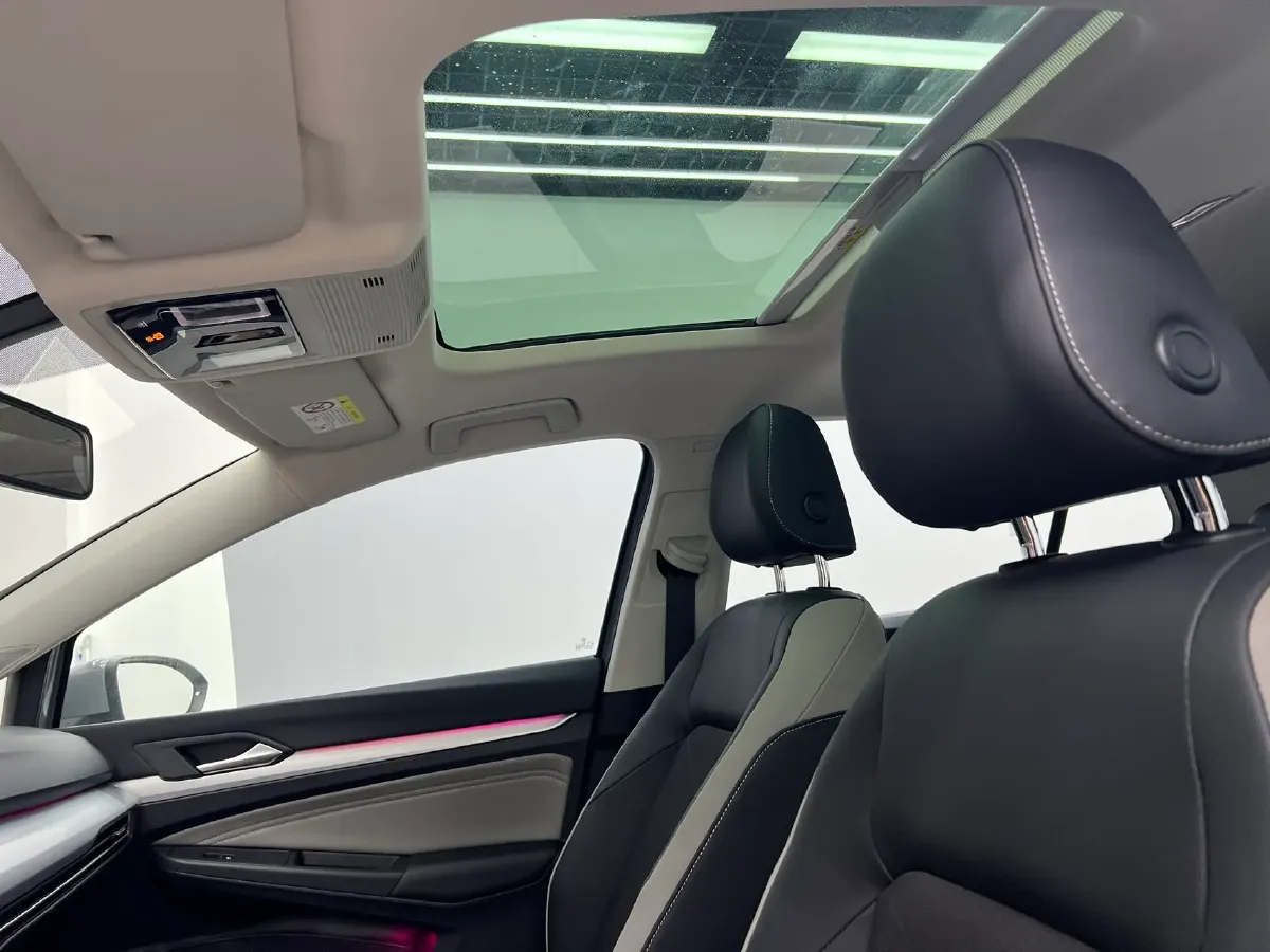 2023 Volkswagen Golf 1.4T 150HP L4 7DCT,autocango,china used car exporter,china ev exporter,chinese used car exporter,chinese used ev exporter