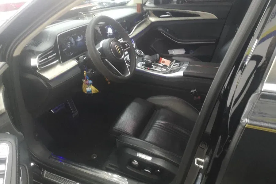 2020 HongQi H9 3.0T 283HP V6 7DCT,autocango,china used car exporter,china ev exporter,chinese used car exporter,chinese used ev exporter