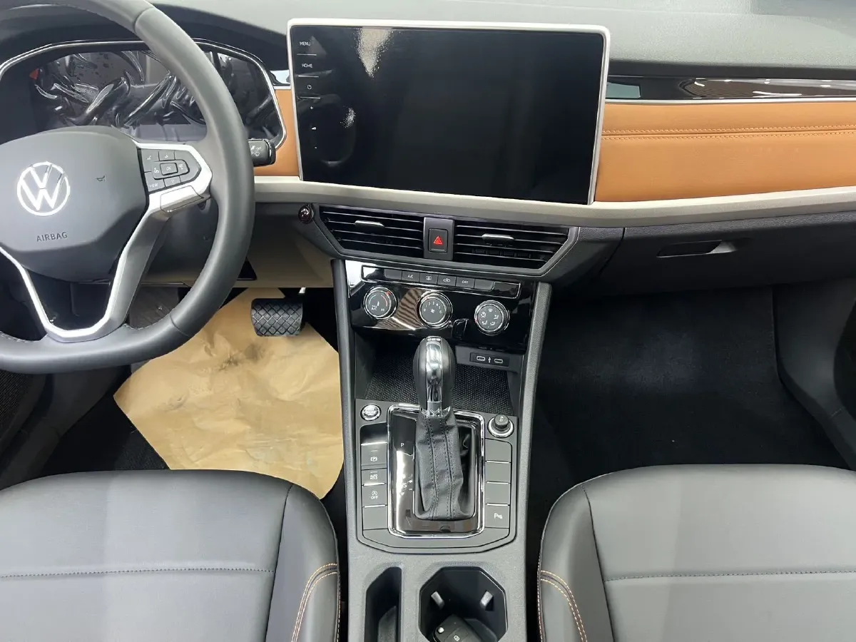 2023 Volkswagen Bora 1.2T 116HP L4 7DCT,autocango,china used car exporter,china ev exporter,chinese used car exporter,chinese used ev exporter