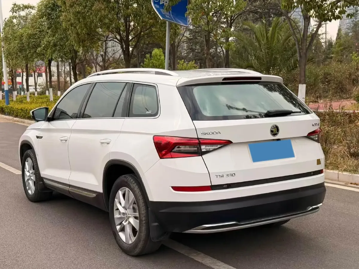 2018 Skoda Kodiak 2.0T 186HP L4 7DCT,autocango,china used car exporter,china ev exporter,chinese used car exporter,chinese used ev exporter