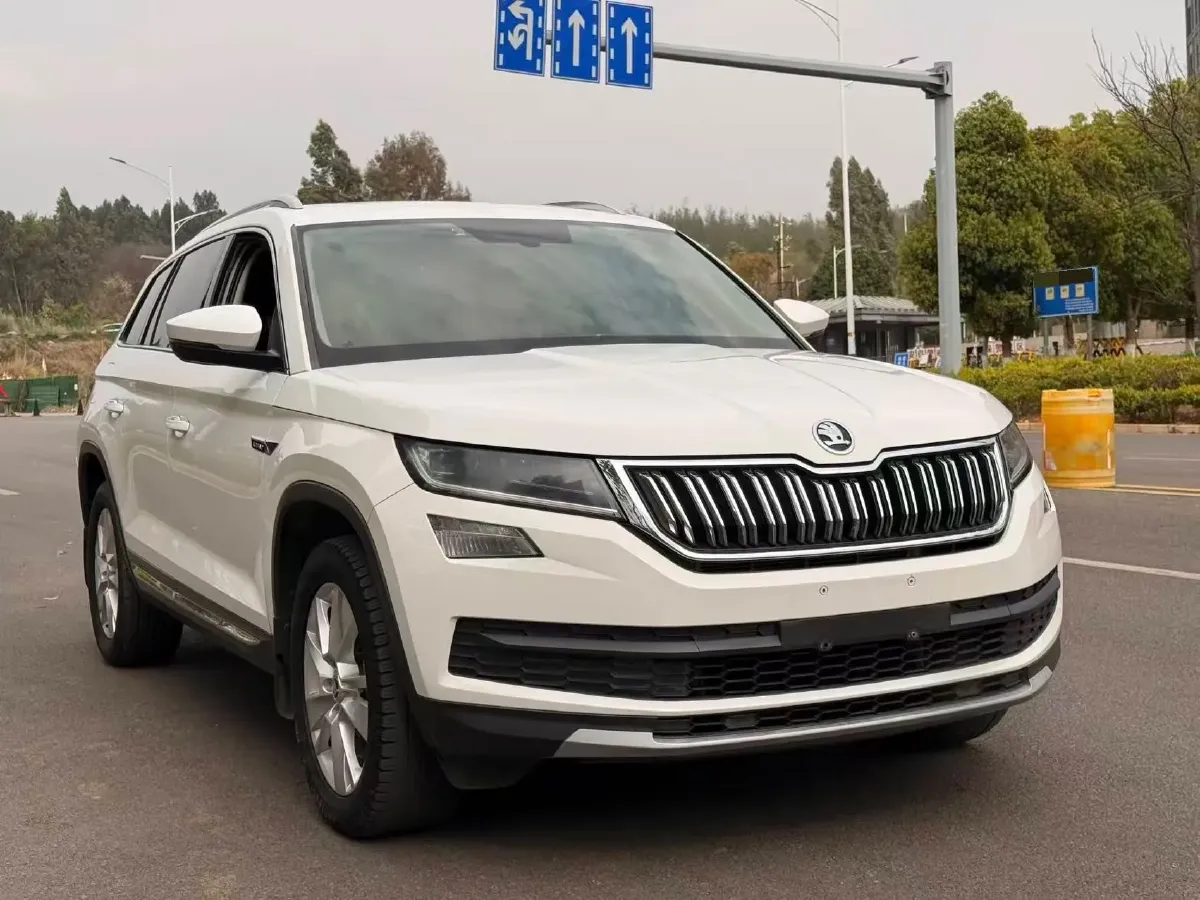 2018 Skoda Kodiak 2.0T 186HP L4 7DCT,autocango,china used car exporter,china ev exporter,chinese used car exporter,chinese used ev exporter