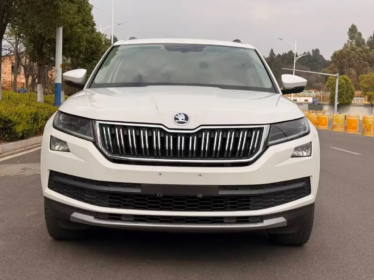 2018 Skoda Kodiak 2.0T 186HP L4 7DCT,autocango,china used car exporter,china ev exporter,chinese used car exporter,chinese used ev exporter