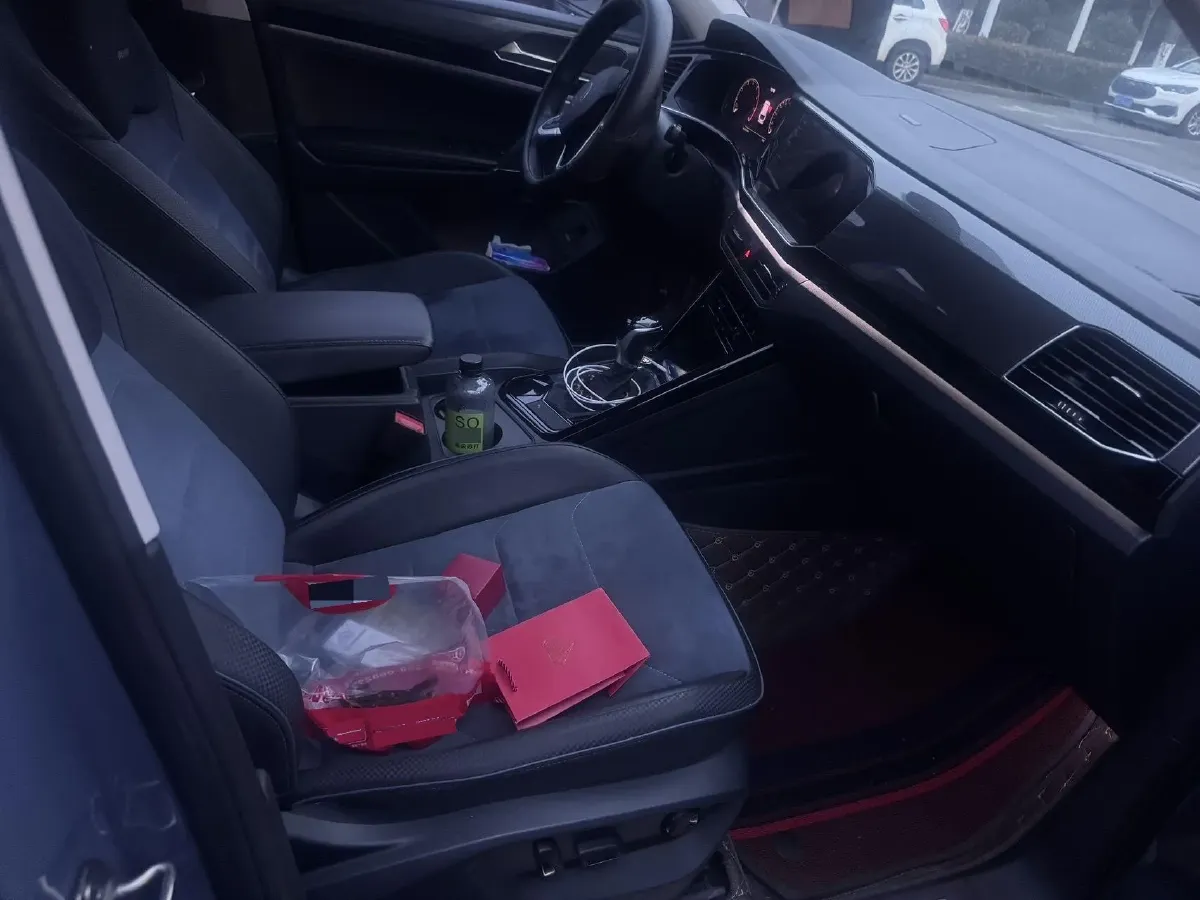 2020 Volkswagen Tayron X 2.0T 186HP L4 7DCT,autocango,china used car exporter,china ev exporter,chinese used car exporter,chinese used ev exporter