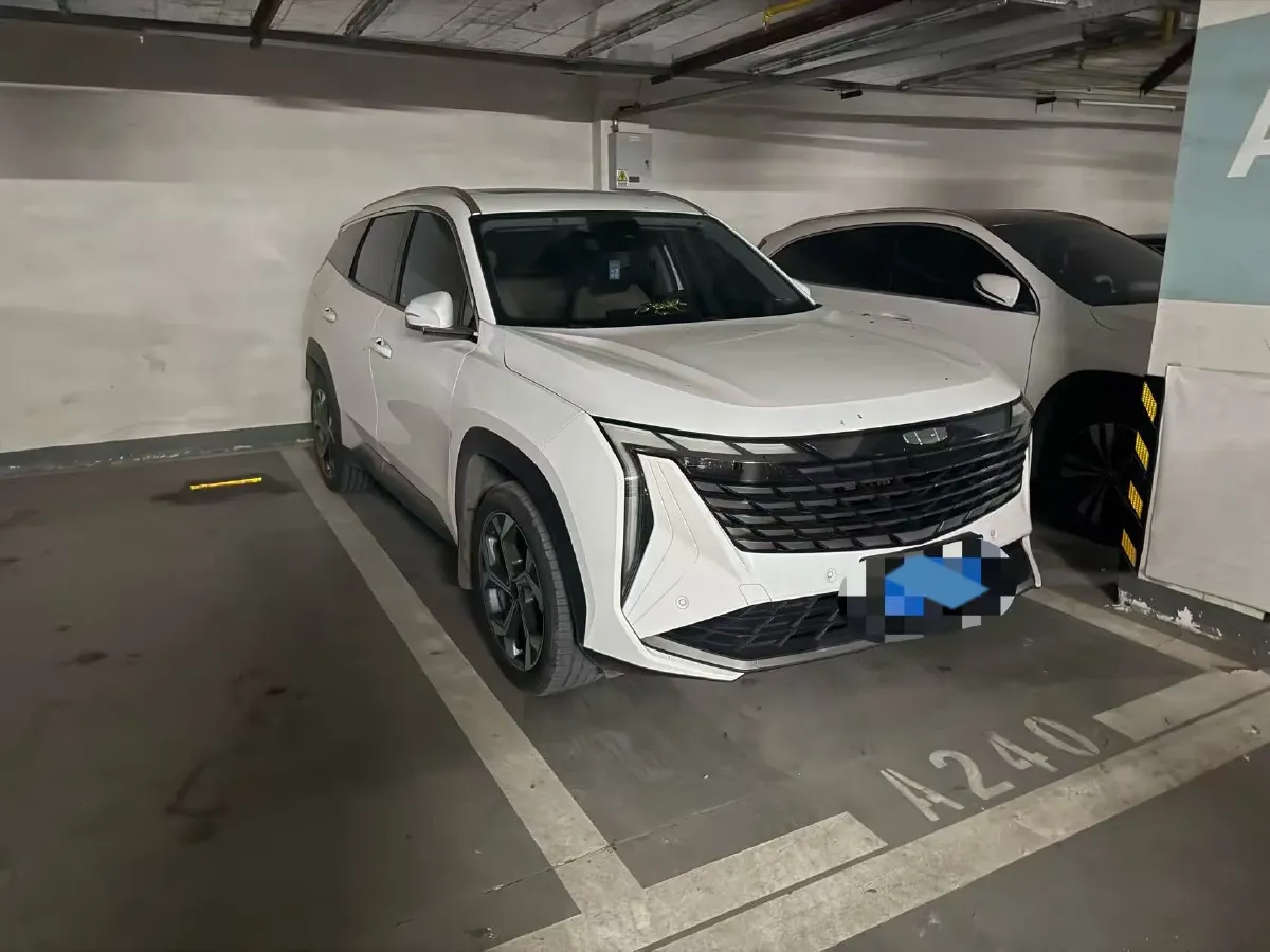 2023 Geely StarRay 1.5T 181HP L4 7DCT,autocango,china used car exporter,china ev exporter,chinese used car exporter,chinese used ev exporter