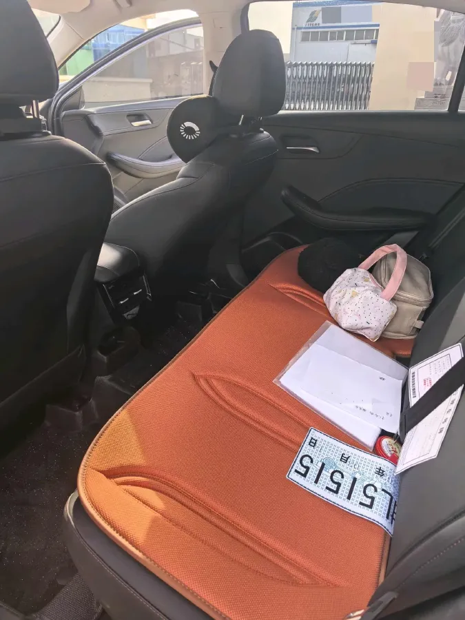 2026 Roewe i5 1.5L 129HP L4 CVT,autocango,china used car exporter,china ev exporter,chinese used car exporter,chinese used ev exporter