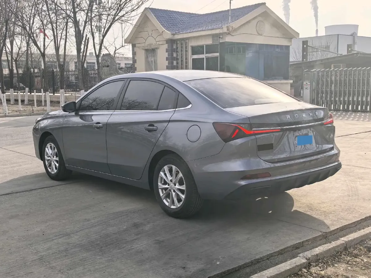 2026 Roewe i5 1.5L 129HP L4 CVT,autocango,china used car exporter,china ev exporter,chinese used car exporter,chinese used ev exporter