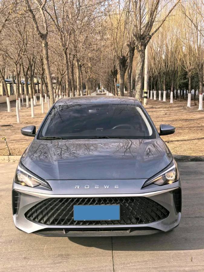 2026 Roewe i5 1.5L 129HP L4 CVT,autocango,china used car exporter,china ev exporter,chinese used car exporter,chinese used ev exporter