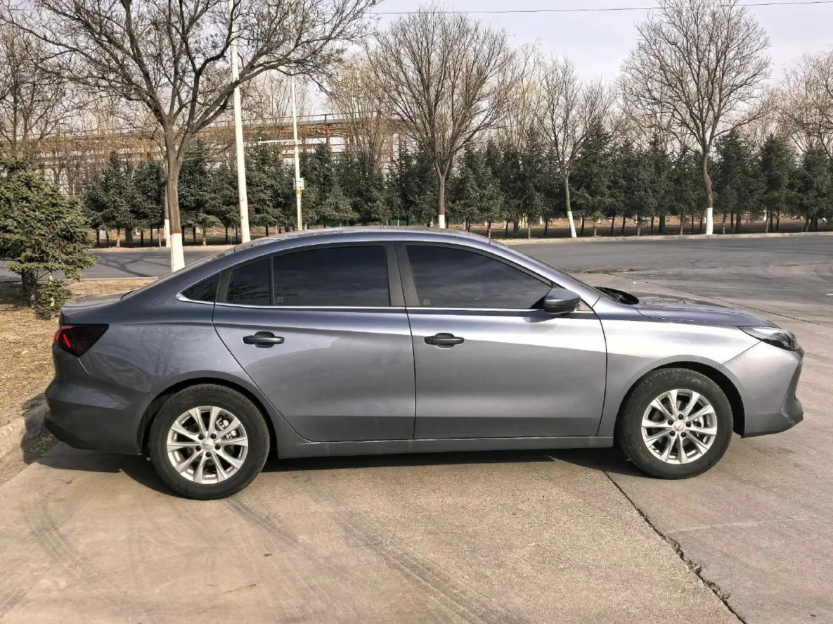 2026 Roewe i5 1.5L 129HP L4 CVT,autocango,china used car exporter,china ev exporter,chinese used car exporter,chinese used ev exporter