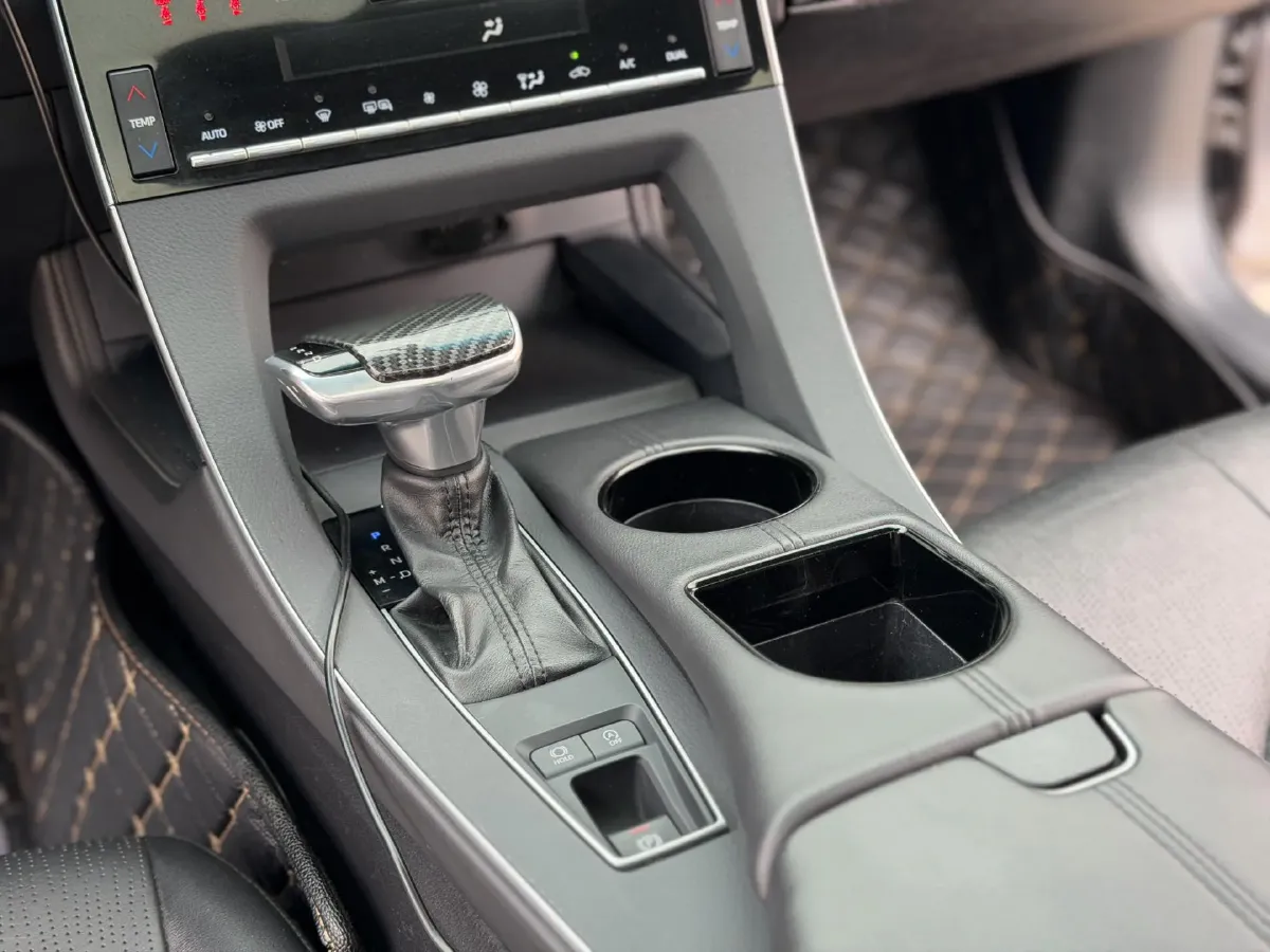 2019 Toyota Avalon 2.0L 178HP L4 CVT,autocango,china used car exporter,china ev exporter,chinese used car exporter,chinese used ev exporter