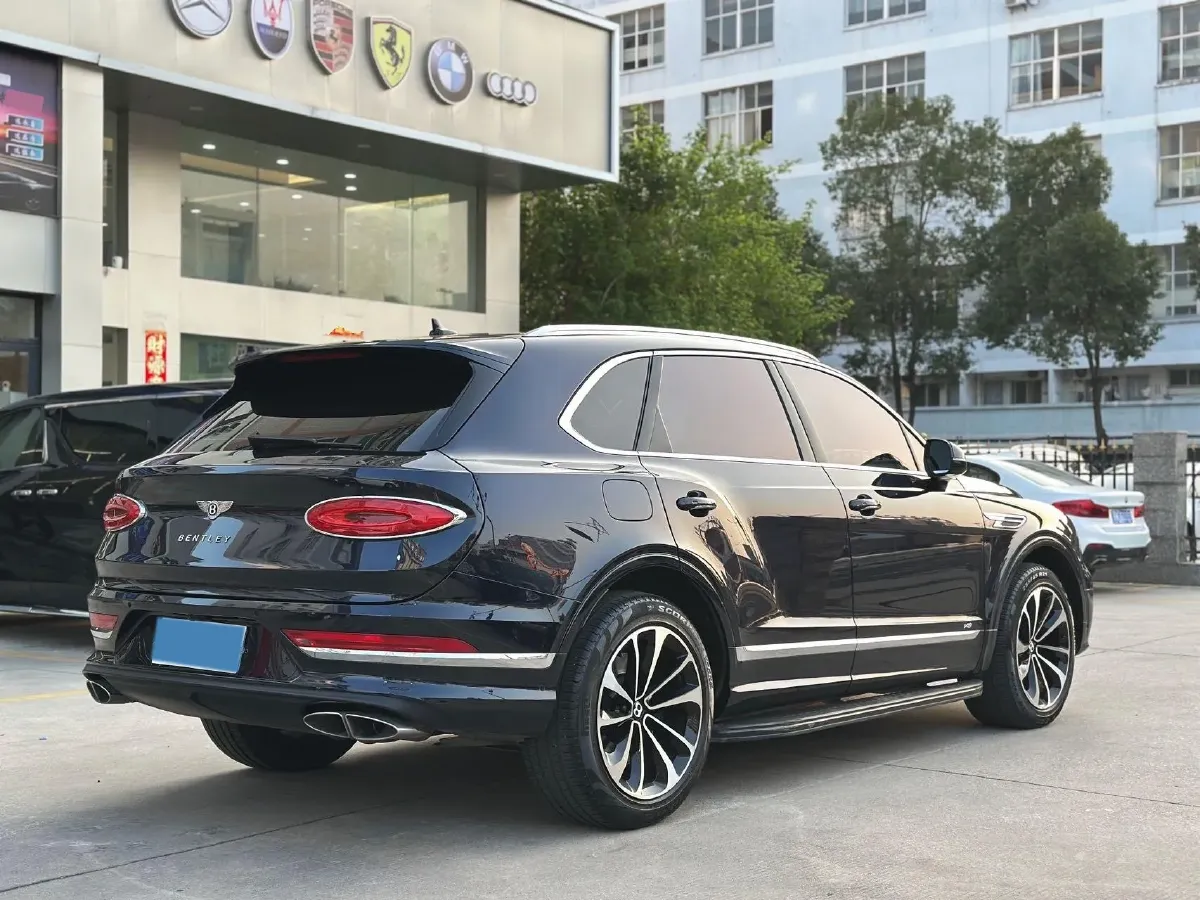 2022 Bentley Bentayga 4.0T 550HP V8 8AT,autocango,china used car exporter,china ev exporter,chinese used car exporter,chinese used ev exporter