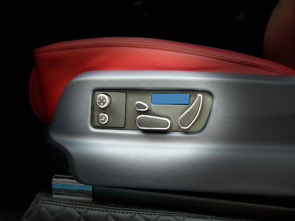 2022 Bentley Bentayga 4.0T 550HP V8 8AT,autocango,china used car exporter,china ev exporter,chinese used car exporter,chinese used ev exporter