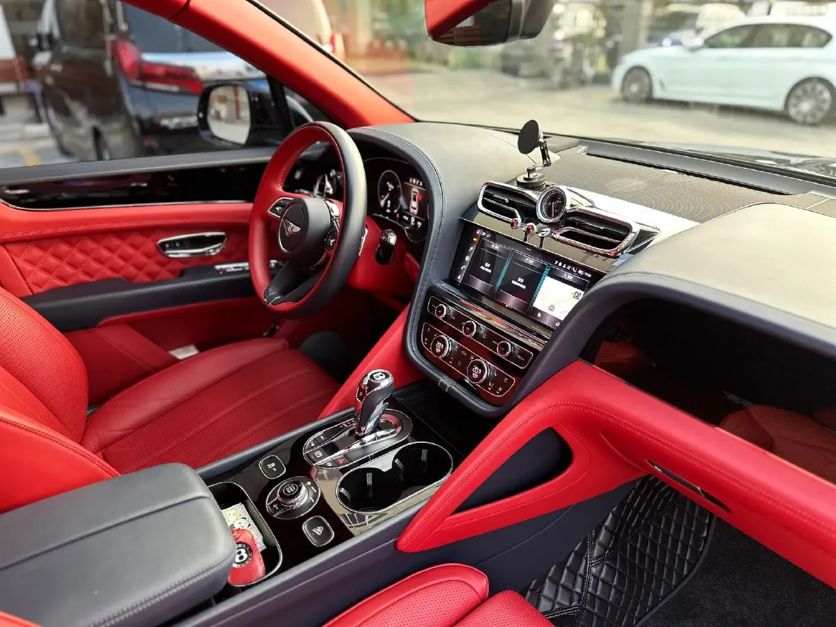 2022 Bentley Bentayga 4.0T 550HP V8 8AT,autocango,china used car exporter,china ev exporter,chinese used car exporter,chinese used ev exporter