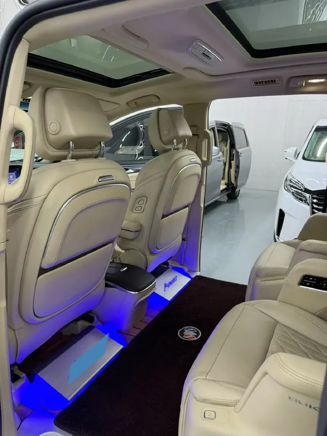 2023 Buick GL8 2.0T 237HP L4 9AT,autocango,china used car exporter,china ev exporter,chinese used car exporter,chinese used ev exporter