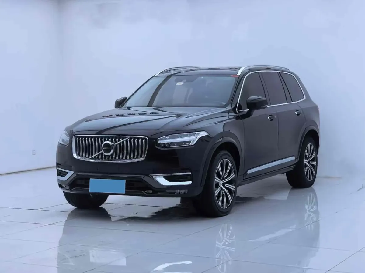 2019 Volvo XC90 2.0T 254HP L4 8AT,autocango,china used car exporter,china ev exporter,chinese used car exporter,chinese used ev exporter