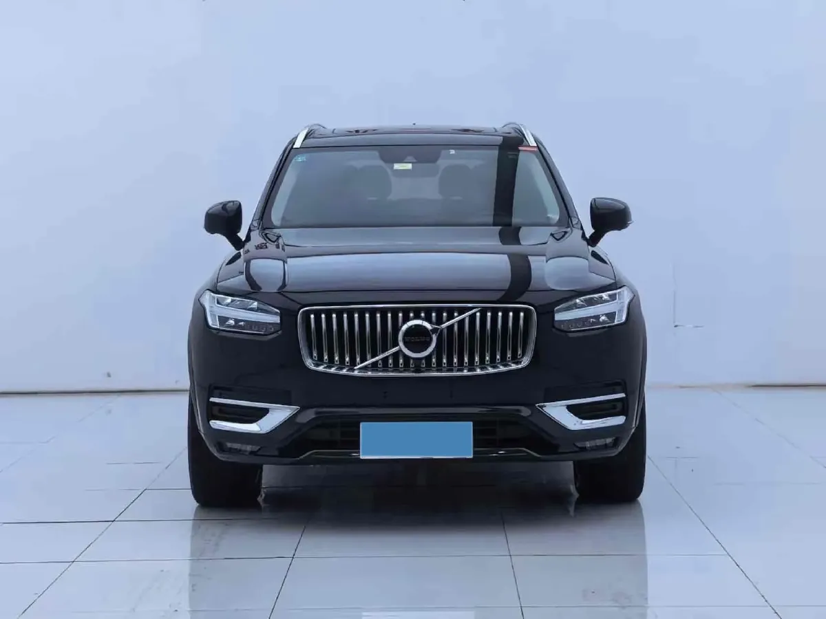2019 Volvo XC90 2.0T 254HP L4 8AT,autocango,china used car exporter,china ev exporter,chinese used car exporter,chinese used ev exporter