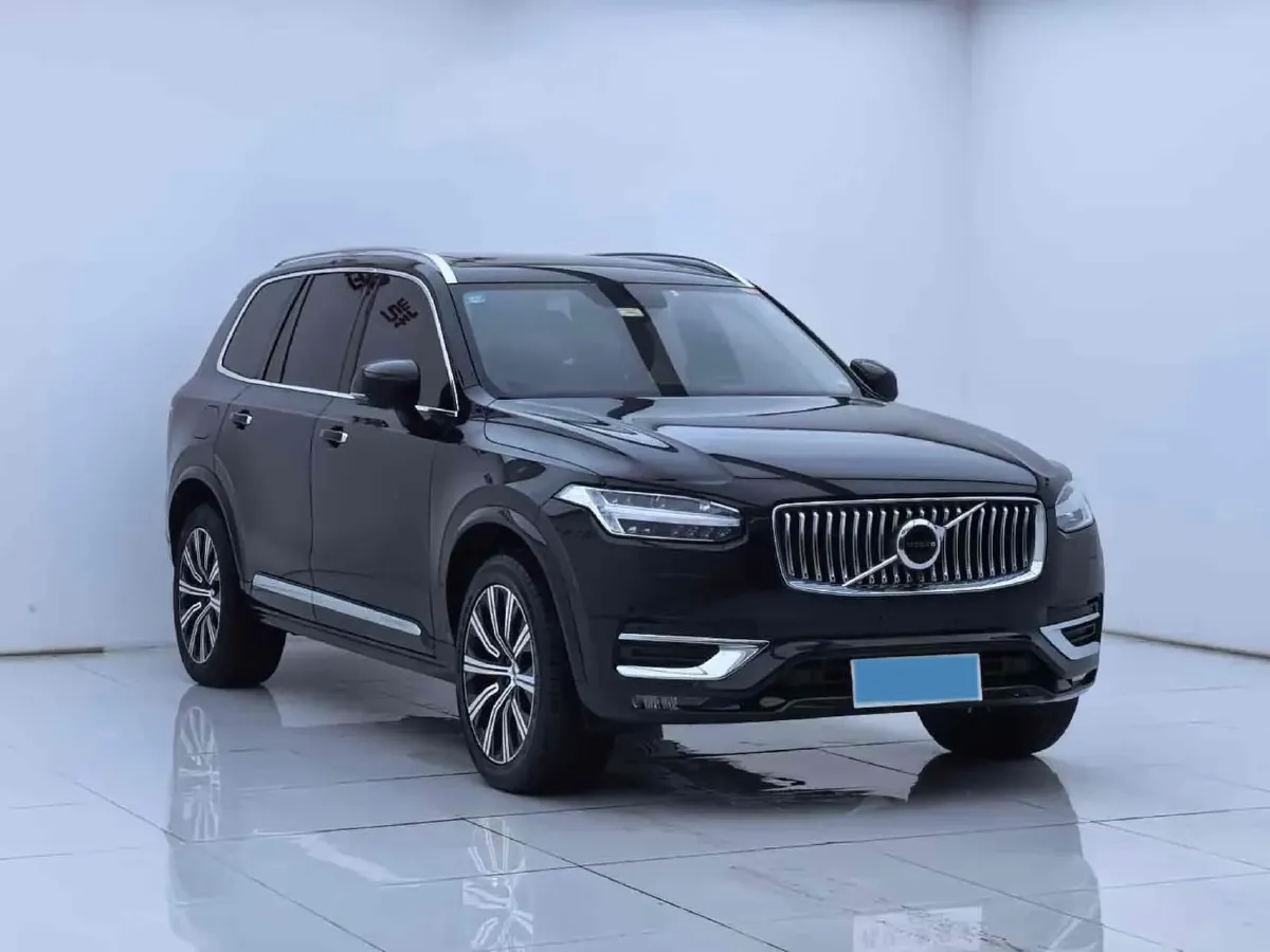 2019 Volvo XC90 2.0T 254HP L4 8AT,autocango,china used car exporter,china ev exporter,chinese used car exporter,chinese used ev exporter