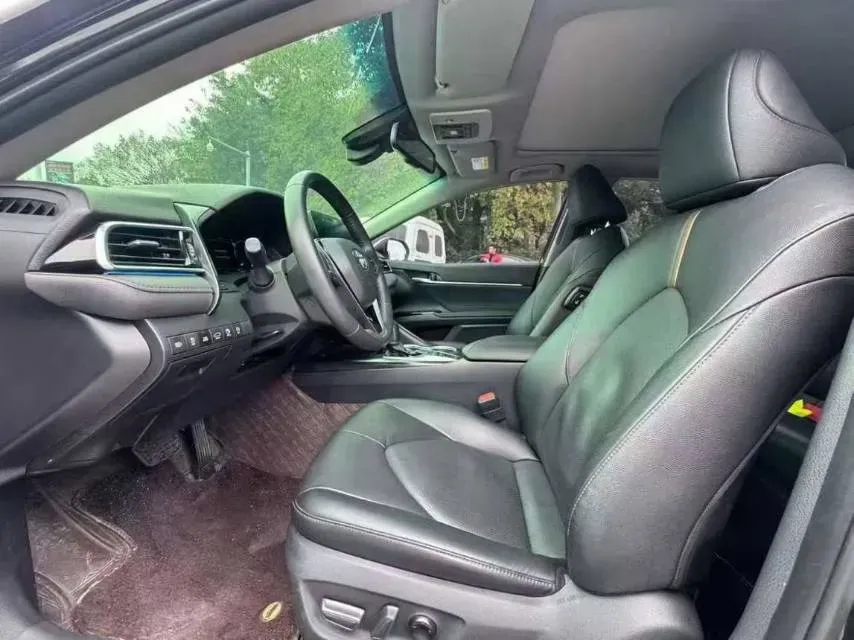 2021 Toyota Camry 2.5L 209HP L4 8AT,autocango,china used car exporter,china ev exporter,chinese used car exporter,chinese used ev exporter