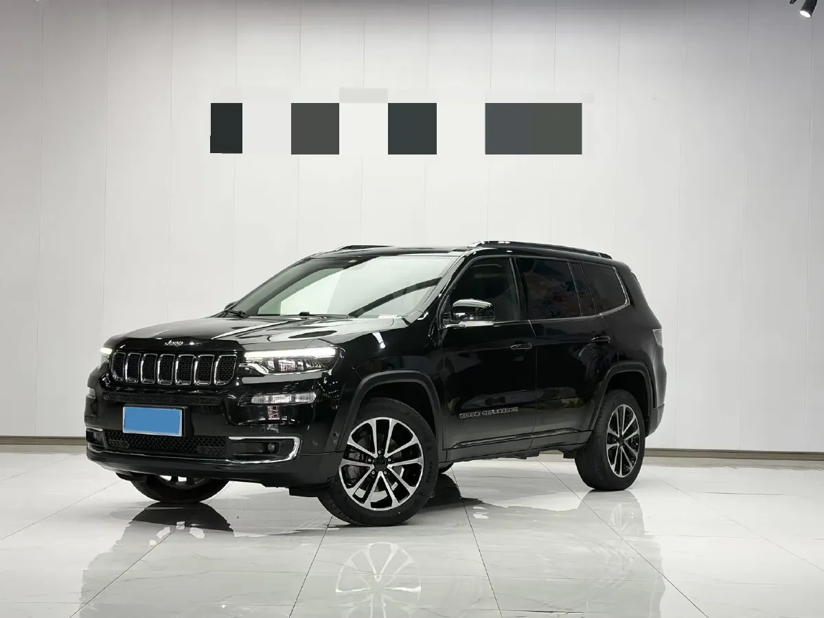 2018 Jeep Grand Commander 2.0T 265HP L4 9AT,autocango,china used car exporter,china ev exporter,chinese used car exporter,chinese used ev exporter