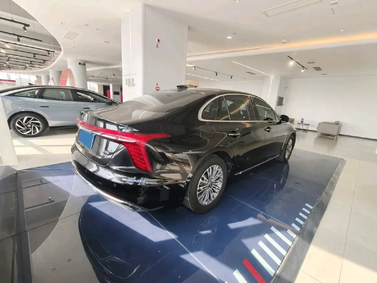 2024 HongQi H5 1.5T 169HP L4 7DCT,autocango,china used car exporter,china ev exporter,chinese used car exporter,chinese used ev exporter