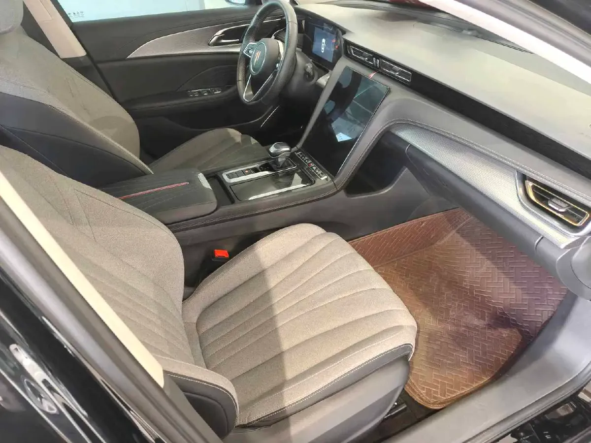 2024 HongQi H5 1.5T 169HP L4 7DCT,autocango,china used car exporter,china ev exporter,chinese used car exporter,chinese used ev exporter