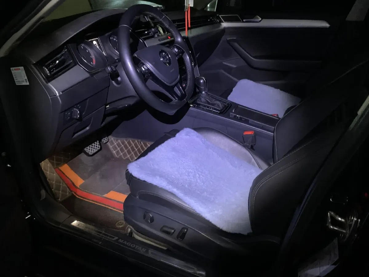 2018 Volkswagen Magotan 1.8T 180HP L4 7DCT,autocango,china used car exporter,china ev exporter,chinese used car exporter,chinese used ev exporter